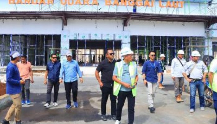 Segera Rampung, Bupati Balut Lakukan Peninjauan Langsung Pembangunan Bandara