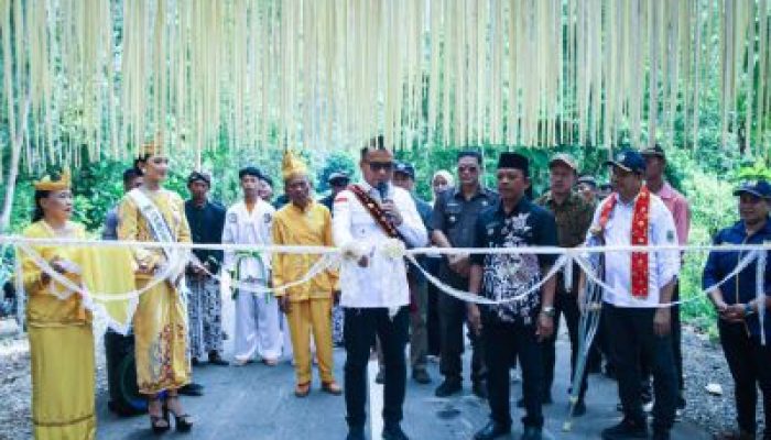 Korobonde dan Lembobaru Dimanja Jalan Aspal Super Mulus, Kades Triyono : Terimakasih Pak Bupati Sudah Mewujudkan Mimpi Kami
