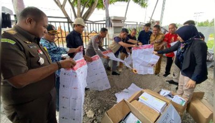 KPU Musnahkan Logistik Surat Suara Rusak dan Kelebihan, Disaksikan Bawaslu dan Forkopimda