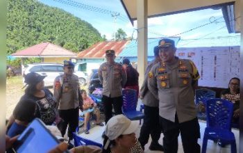 Dirkrimsus Polda Sulteng Bersama Kapolres Morowali Utara, Pantau Langsung Pengamanan Pemungutan Suara di TPS