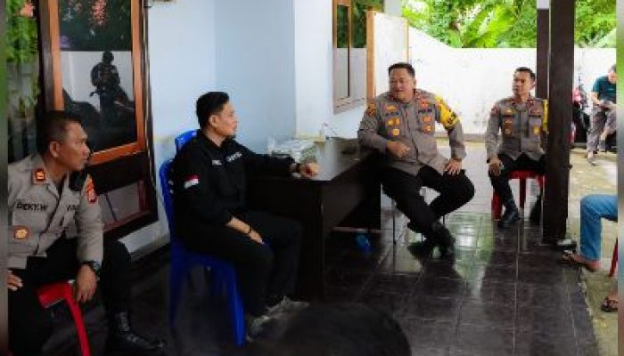 Pantau Kamtibmas Pasca Voting Day, Kapolres Banggai Kunjungi Kantor Bawaslu