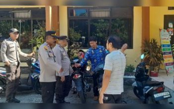 Pantau Rapat Pleno Rekapitulasi Hasil Pemilu, Kapolsek Luwuk Pimpin Patroli di Kantor PPK