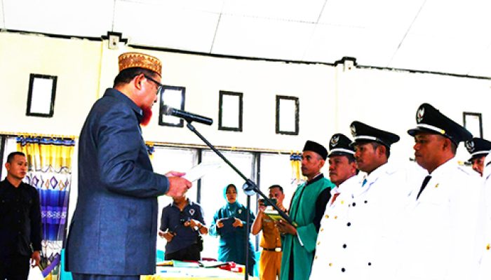 Lawatan Bupati ke kepulauan Togean dalam rangka pelantikan penjabat Kades dan pengukuhan Bunda Paud Desa