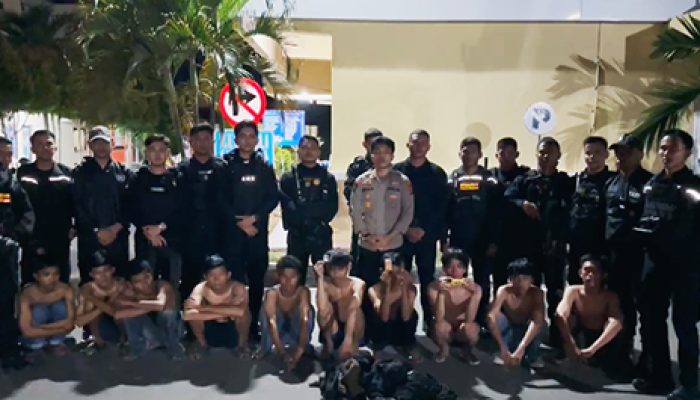 Dini Hari Patroli Perintis Presisi Amankan Sepuluh Orang Anak Muda