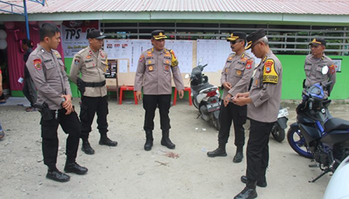 Pejabat Utama Polda Sulawesi Tengah Pantau TPS di Kota Palu