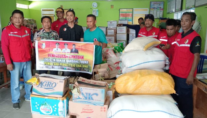 Bupati Sigi salurkan bantuan korban Bencana Banjir Di Kecamatan Tojo