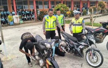 Razia ke Sekolah, Satlantas Polres Morowali Utara Copot Knalpot Brong Siswa