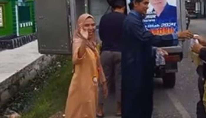 Melayani Masyarakat Adalah Satu Ciri Sikap Seorang Pemimpin