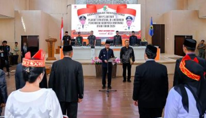 Bupati Morut Lantik 40 Pejabat, Delis : Loyalitas Harus Jadi ‘Core Value’ Semua ASN