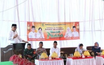 Bupati Delis Serahkan Bantuan 100 Juta Rupiah, Untuk Renovasi Masjid Ar-Rahman Desa Baturube