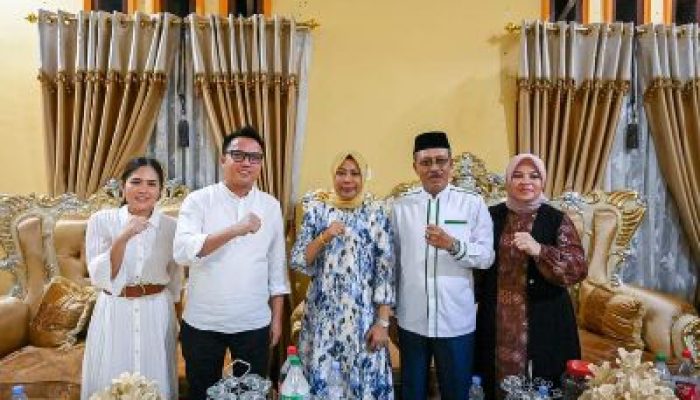 Bupati dan Wabup Morut, Bersilaturahmi di Kediaman Ketua DPRD Warda Dg. Mamala