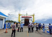 Amankan Pelabuhan Penyeberangan Taipa, Satgas Polair Chek Alat Keselamatan