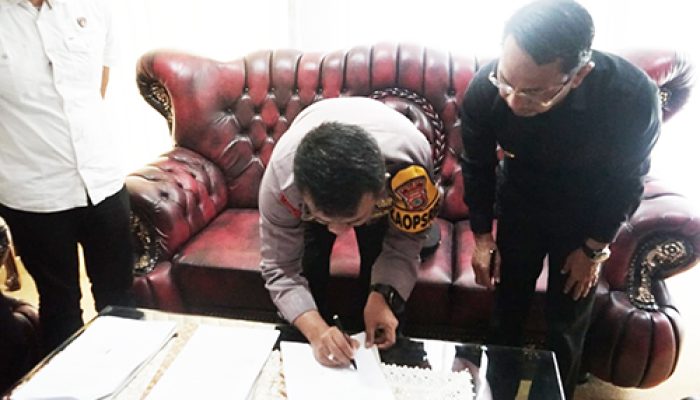 Jalin Kerja Sama Jelang Pilkada, Kapolres Sigi dan Bupati Sigi Tandatangani NPHD di Kabupaten Sigi