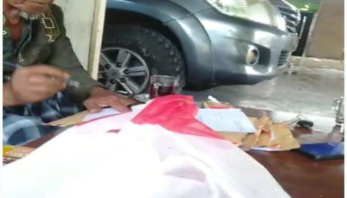 KH.Abdolah Lasawedi Beri Dukungan Kepada Pasangan Samsurijal – Syaiful (SS)