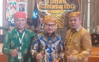 Bupati Amirudin Terima Penghargaan Pada Festival Tunas Bahasa Ibu Nasional (FTBIN) Tahun 2024 di Jakarta Pusat