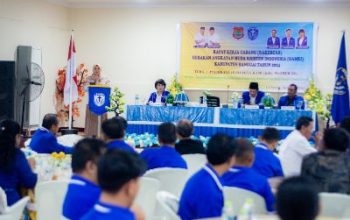 Mewakili Bupati Banggai, Asisten Pemerintahan dan Kesra Buka Rakercab GAMKI, Tekankan Pemberdayaan dan Pembaharuan Organisasi