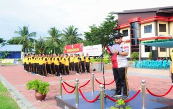 Jalin Sinergitas Jelang Hari Bhayangkara ke-78, Kapolres Banggai Buka Olahraga Bersama