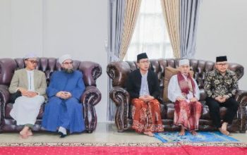 Silaturahmi Bupati Amirudin Bersama Pimpinan Majelis Pengkajian Tauhid Tasawuf Asia Tenggara dan Para Ulama