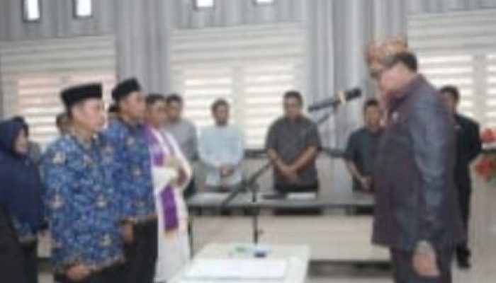 Bupati Mohamad Lahay, Lantik Pejabat Administrator, Pengawas dan Kepala Puskesmas di Lingkup Pemda Tojo Una-una