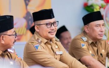 Bupati Amirudin Hadiri Tabligh Akbar Peringatan 10 Muharram 1446 H di Masjid Darussalam Sumber Mulya