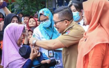 Bupati Banggai Resmi Membuka Giat Pencanangan Pekan Imunisasi Nasional Polio