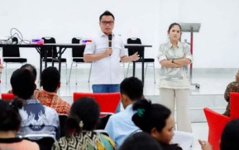Berbicara di Depan Puluhan Rohaniawan, Bupati Delis Tekankan Pentingnya Peningkatan Kapasitas SDM