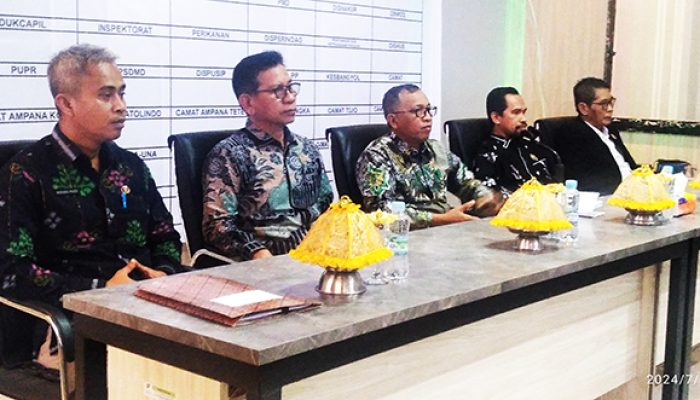 Bupati Tojo Una-Una Membuka Kegiatan Workshop Keterbukaan Informasi Publik Terhadap Penguatan PPID/PPIDP Dalam Pengelolaan, Pendokumentasian Dan Layanan Informasi Publik  