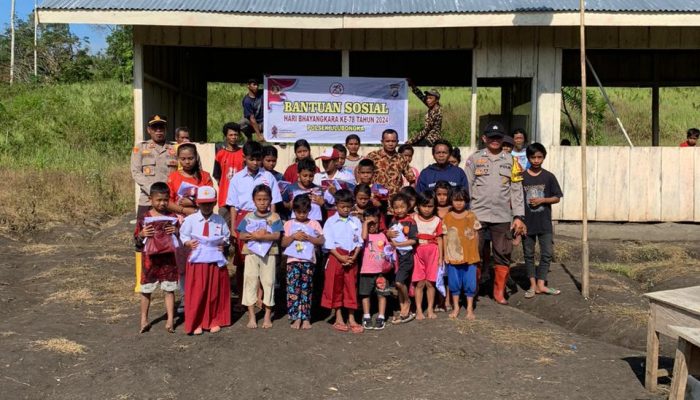 Kapolsek Ulubongka Beri Bantuan Seragam Sekolah Kepada Anak-anak Warga Pedalaman di Desa Kasiala