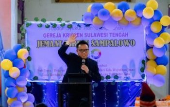 Bupati Morut dr. Delis, Pimpin Ibadah Syukur HUT ke-110 Jemaat GKST Eirene Sampalowo