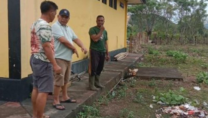 Kapolsek Bualemo Terima Kunjungan Ketua Komisi II DPRD Banggai, Sukri Djalumang Berikan Dukungan Fasilitas Pertanian