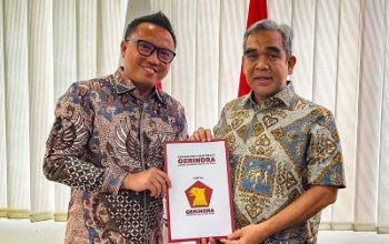 Pasangan Delis-Djira Secara Resmi Terima Rekomendasi B1-KWK Dari DPP Gerindra, Kini di Dukung Enam Parpol