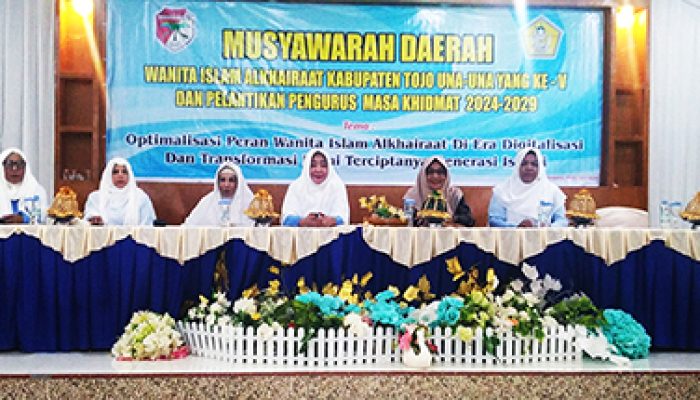 Bupati Beri Sambutan Pada Pelantikan Pengurus Daerah WIA Kabupaten Tojo Una-Una