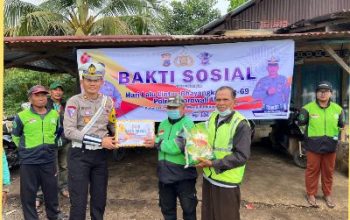 Peringati HUT Polantas ke-69, Satlantas Polres Morowali Utara Bagikan Puluhan Paket Sembako