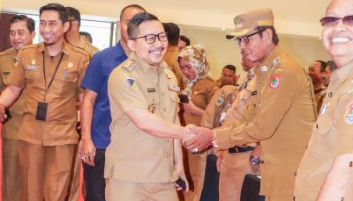 Dana Desa Untuk Program BLT Masih Prioritas, Bupati Banggai Dorong Pemdes Jadi Motor Pembangunan