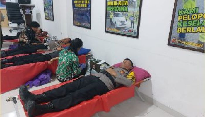 Ditlantas Polda Sulteng Gelar Bhakti Kesehatan Donor Darah, Peringati Hari Lalu Lintas Bhayangkara ke-69