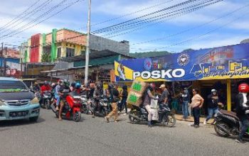 FORMI Bagikan Makanan Kotak dan Bunga “Sabtu Sehat AT-FM”, Sebagai Simbol Banggai Berkelanjutan