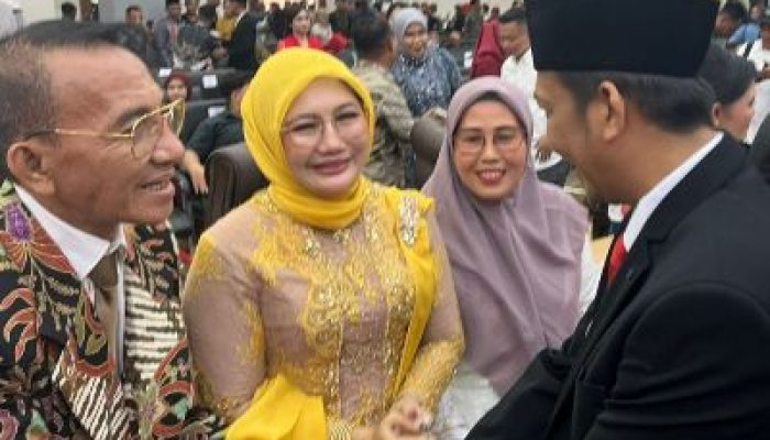 Mengawali Tugas Perdana, Pjs Bupati Banggai Hadiri Pelantikan Anggota DPRD Provinsi Sulteng