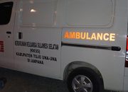 Ketua KKSS Sulteng Serahkan 1 Unit Mobil Ambulance Kepada Ketua KKSS Tojo Una-Una