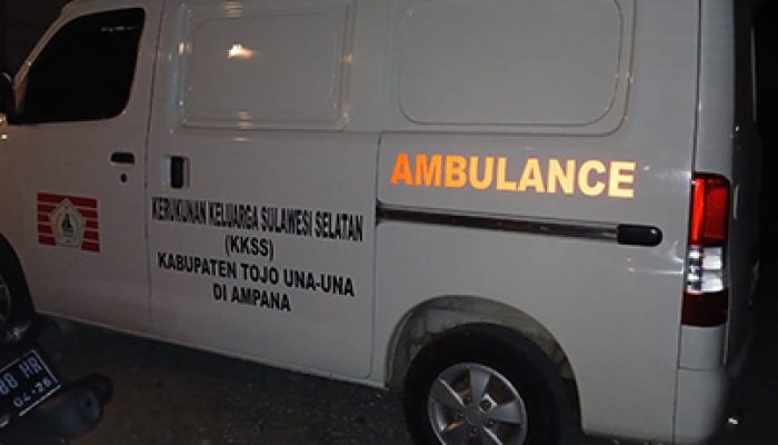 Ketua KKSS Sulteng Serahkan 1 Unit Mobil Ambulance Kepada Ketua KKSS Tojo Una-Una