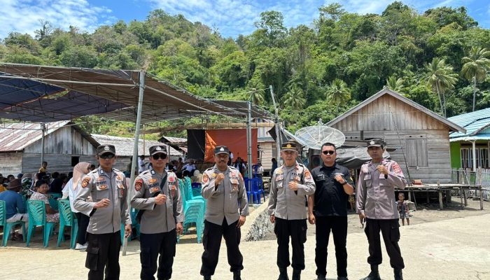 Kapolsek Pagimana AKP Laata SH Pimpin Personil Dalam Pengamanan Kampanye Terbatas Cakada Banggai