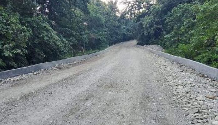Jalan Rusak Bertahun-tahun di Desa Bakung dan Desa Ondo Ondolu Batui, Kini Diperbaiki Pemerintahan AT-FM