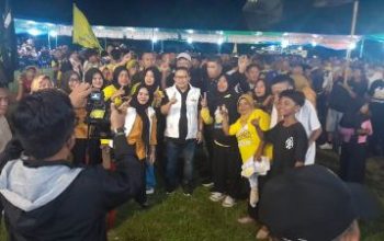 Kampanye Amirudin Tamoreka di Desa Tangkiang, Bangkitkan Militansi Pendukungnya