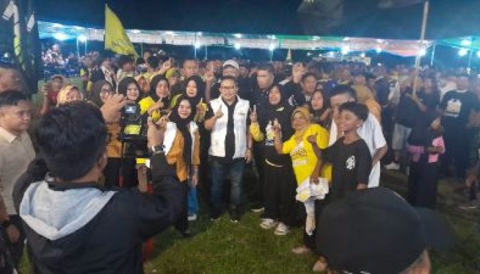Kampanye Amirudin Tamoreka di Desa Tangkiang, Bangkitkan Militansi Pendukungnya