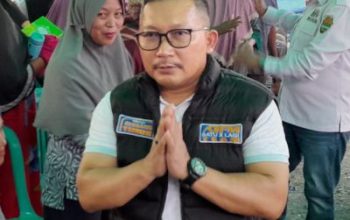 Dihadapan Ribuan Pendukung, Amirudin Sampaikan Kabar Gembira Untuk Kecamatan Kintom dan Batui