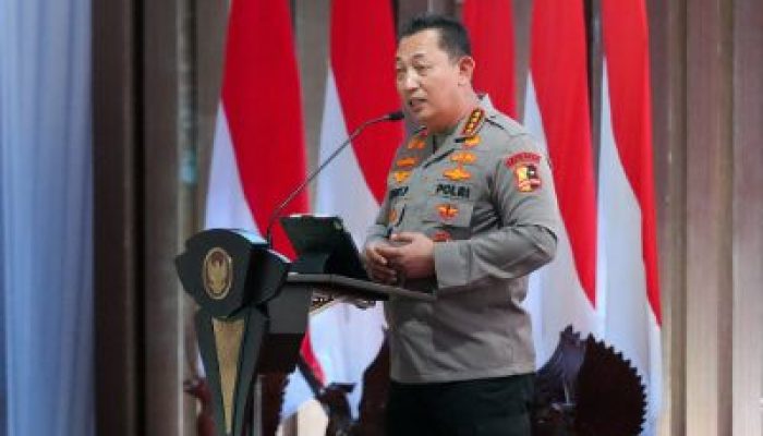 Kapolri Isi Materi Pemberantasan Korupsi, di Retreat Kabinet Merah Putih