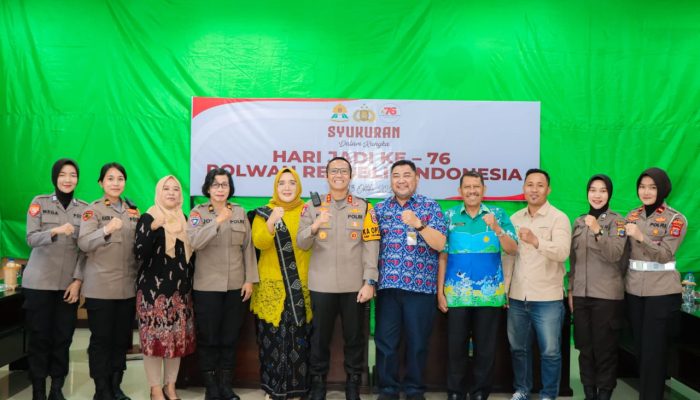 Sekretaris Dinas Sosial Banggai, I Made Berata Hadiri Milad Polwan Ke 76