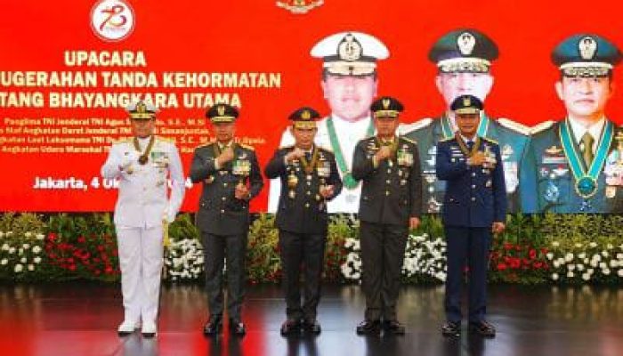 HUT TNI, Kapolri: Kami Bersinergi di Laut dan Bumi Nusantara