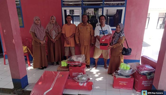 Dinsos Banggai Salurkan Bantuan Bagi Korban Kebakaran di SLB Luwuk