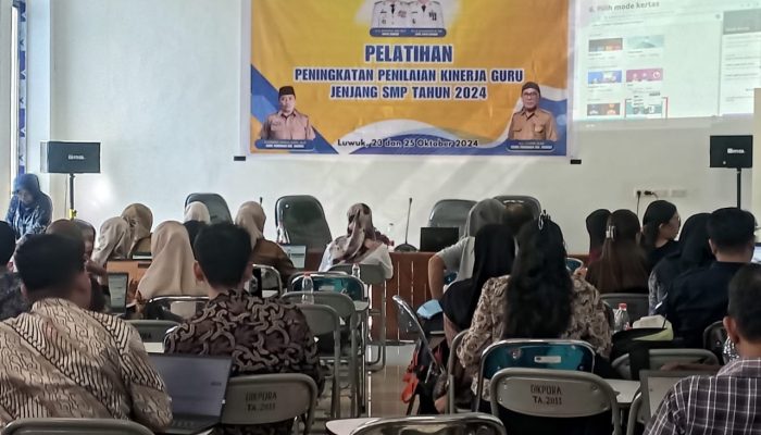 Disdik Banggai Adakan Pelatihan Peningkatan Penilaian Kinerja Guru dan Transformasi Digital di Jenjang SMP