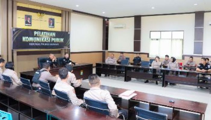 Humas Polres Banggai Gelar Pelatihan Publikasi di Media Sosial